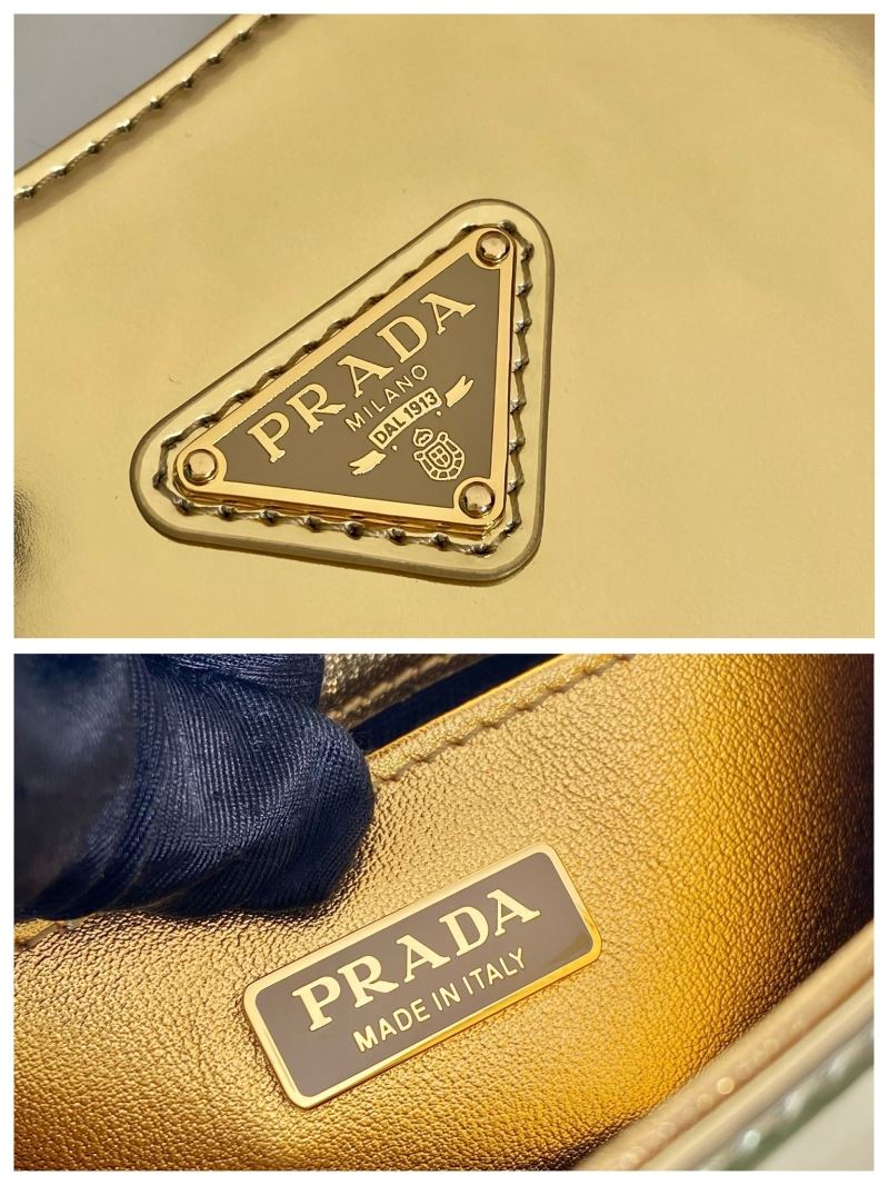 Pra*a hobo bags